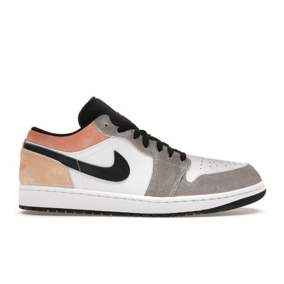 Jordan 1 Low SE Flight Club